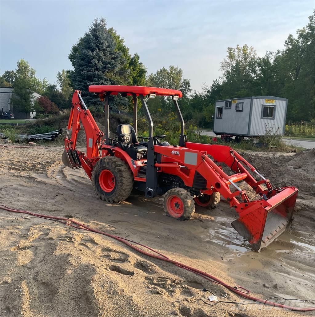 Kubota B26 Retrocargadoras