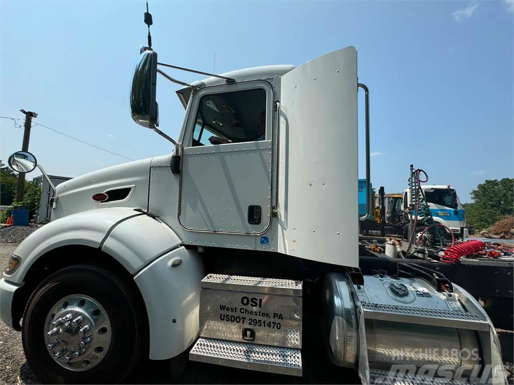 Peterbilt 384 Otros