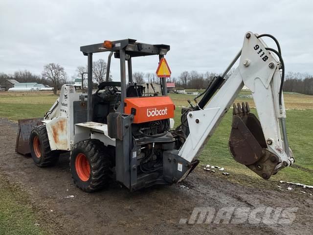 Bobcat 2410 Retrocargadoras