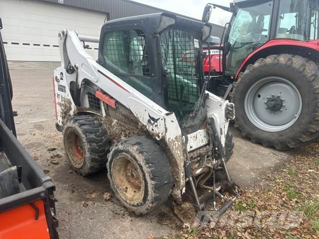 Bobcat S590 Minicargadoras