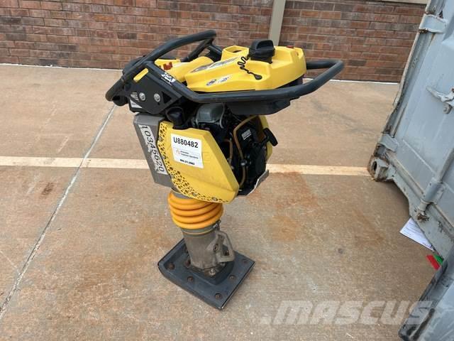 Bomag BT65 Pisones compactadores