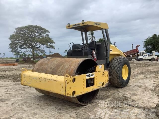 Bomag BW211D240 Rodillos de un solo tambor