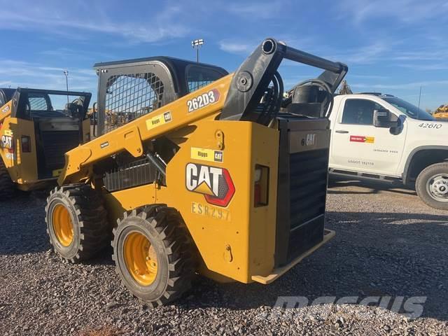 CAT 262D3 Minicargadoras