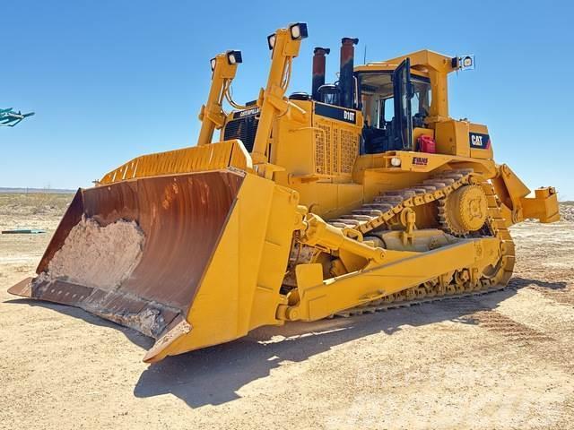 CAT D10T Buldozer sobre oruga