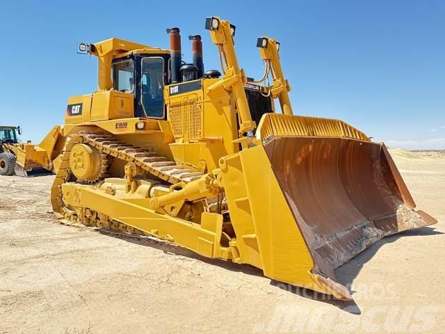 CAT D10T Buldozer sobre oruga