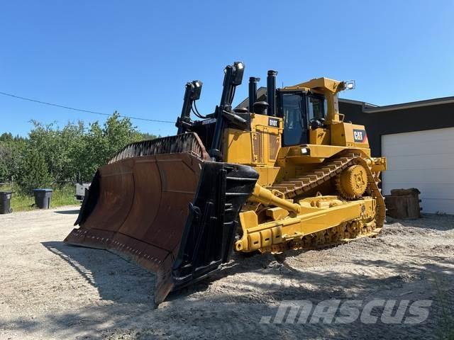 CAT D10T Buldozer sobre oruga