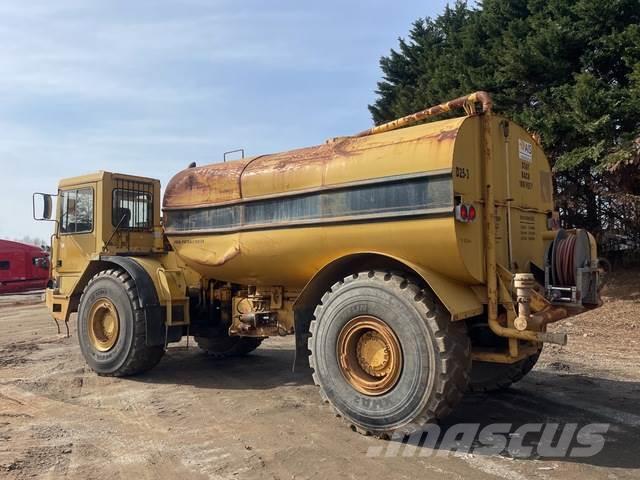 CAT D25D Camiones cisterna