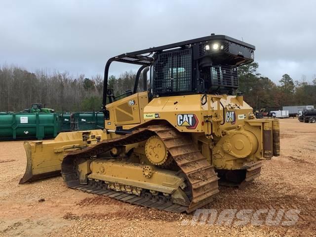 CAT D5 Buldozer sobre oruga