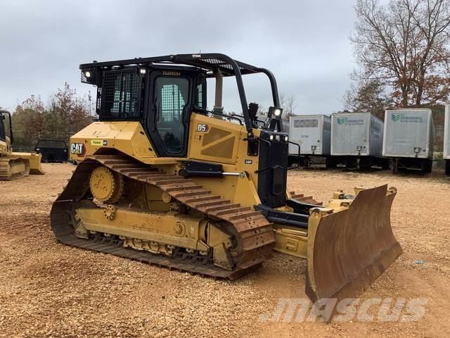 CAT D5 Buldozer sobre oruga