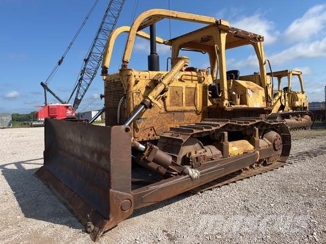 CAT D6D Buldozer sobre oruga