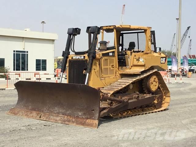 CAT D6R Buldozer sobre oruga