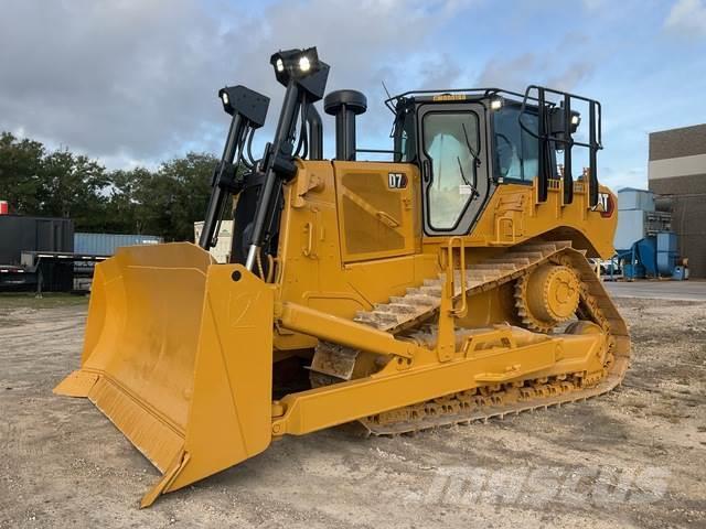 CAT D7 Buldozer sobre oruga