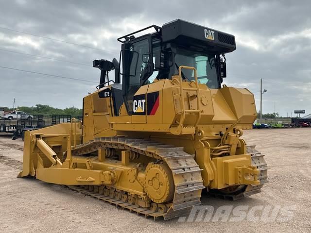 CAT D7E Buldozer sobre oruga