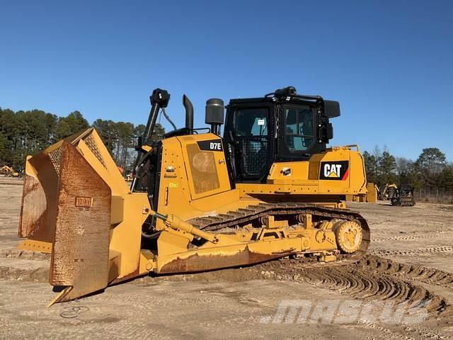 CAT D7E Buldozer sobre oruga