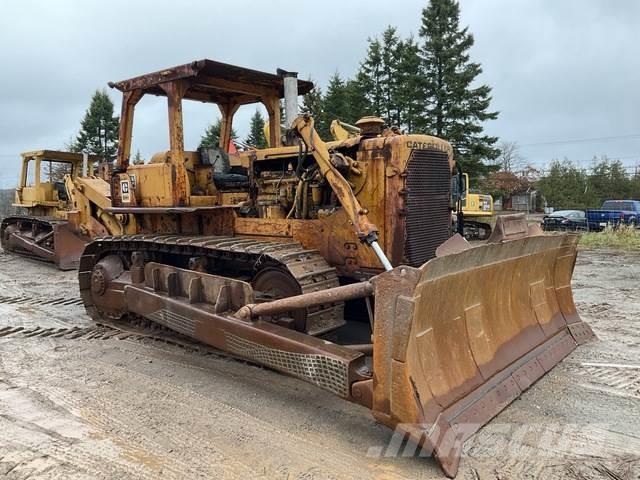 CAT D8H Buldozer sobre oruga