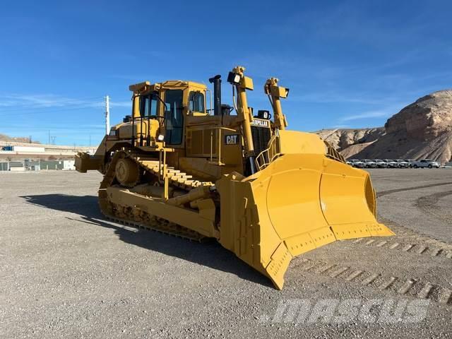 CAT D8N Buldozer sobre oruga