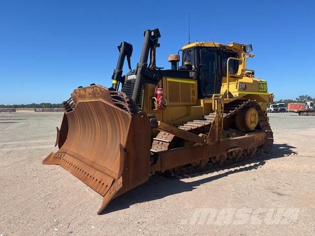 CAT D8R Buldozer sobre oruga