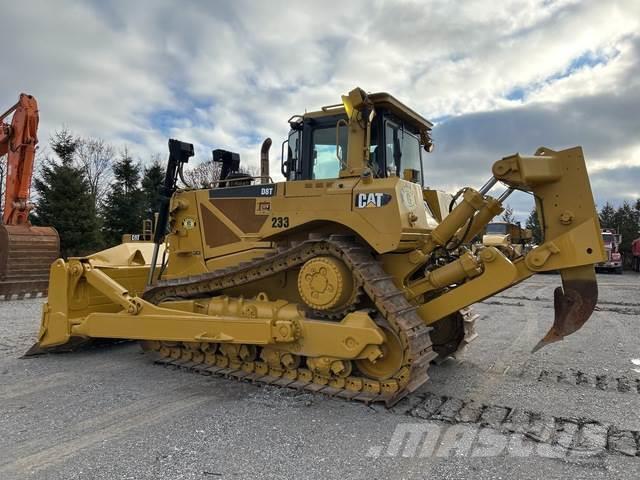 CAT D8T Buldozer sobre oruga