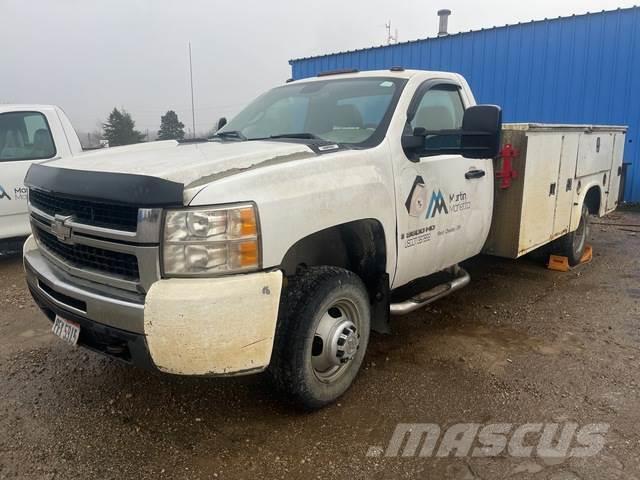 Chevrolet 3500 Caja abierta/laterales abatibles