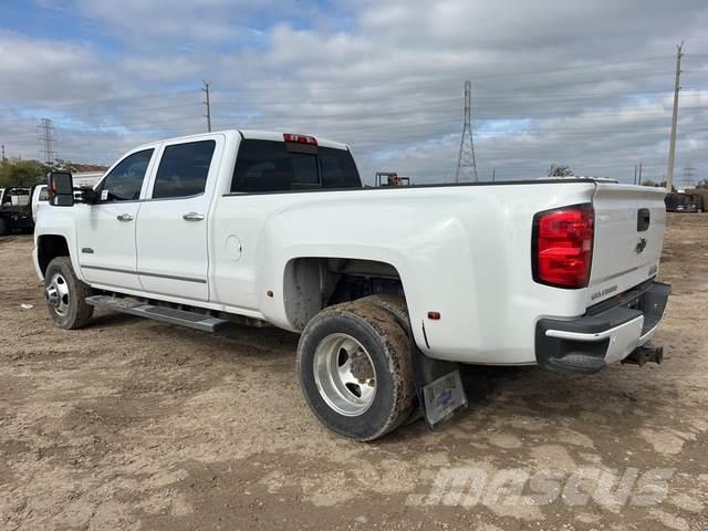 Chevrolet 3500HD Otros