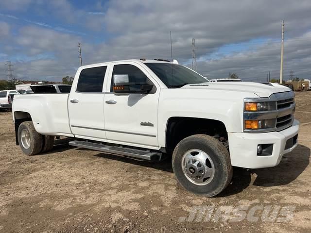 Chevrolet 3500HD Otros