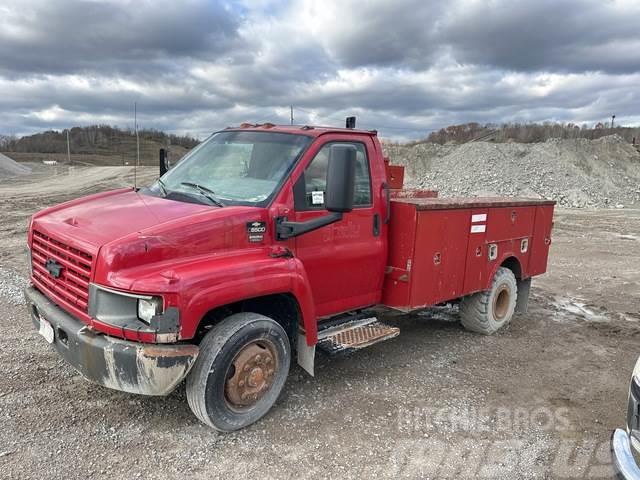 Chevrolet C5500 Caja abierta/laterales abatibles