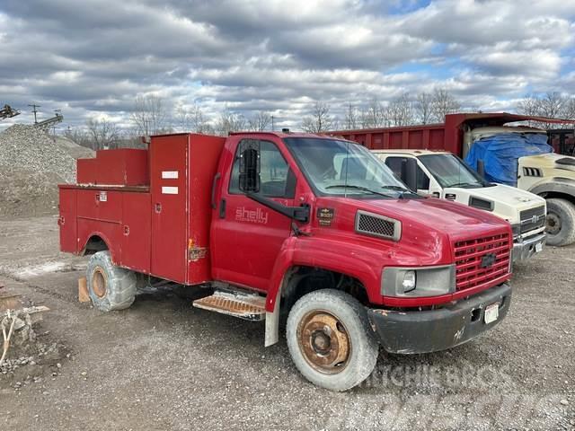 Chevrolet C5500 Caja abierta/laterales abatibles