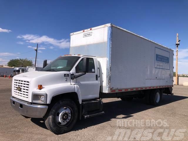 Chevrolet C6500 Camiones con caja de remolque