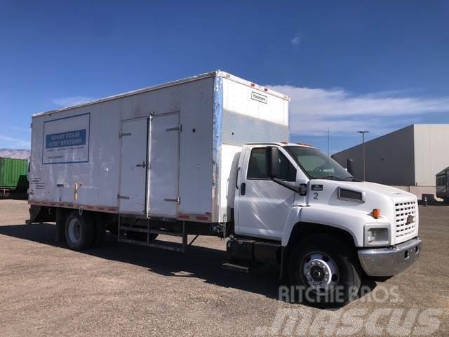 Chevrolet C6500 Camiones con caja de remolque