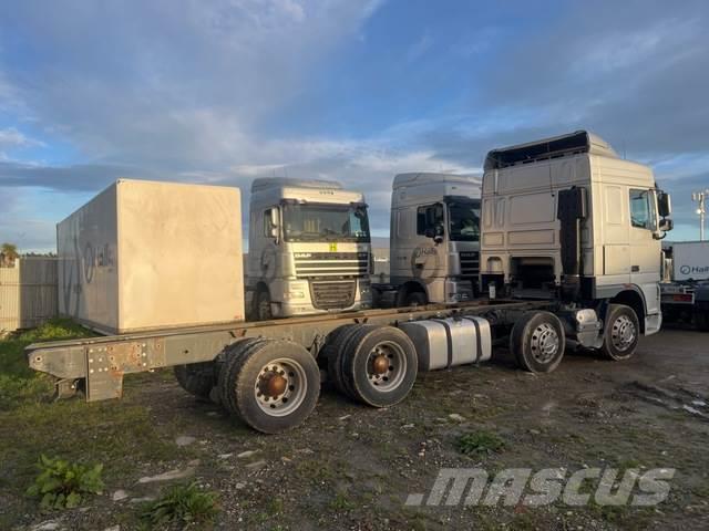 DAF XF105 Camiones con chasís y cabina