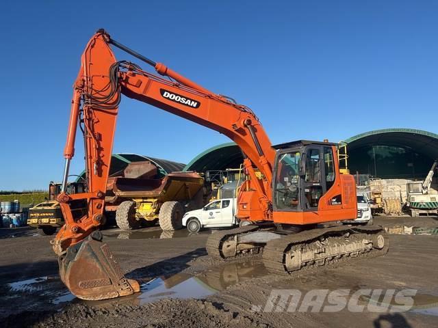 Doosan DX235LCR Excavadoras sobre orugas