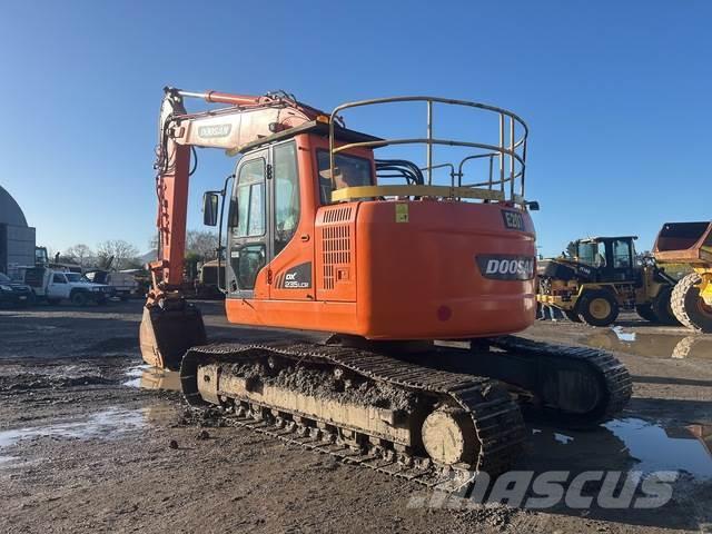 Doosan DX235LCR Excavadoras sobre orugas