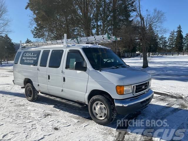 Ford E350 Furgonetas cerradas