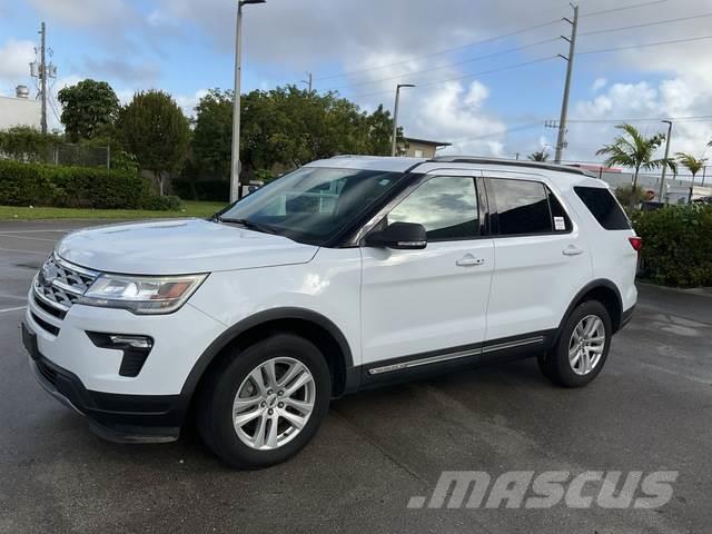 Ford Explorer Carros