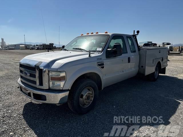 Ford F350 Caja abierta/laterales abatibles