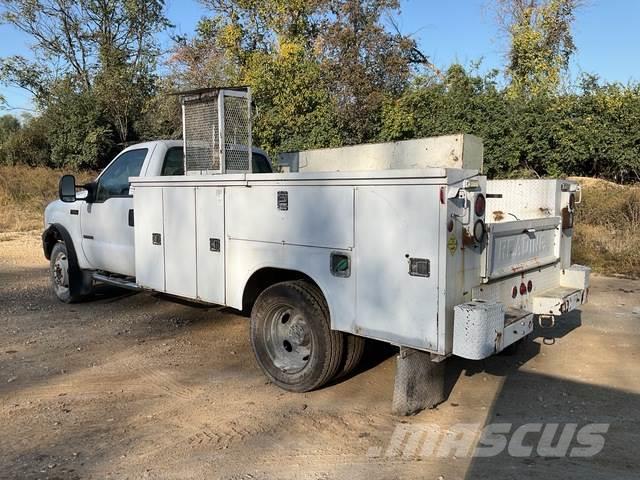 Ford F550 Caja abierta/laterales abatibles