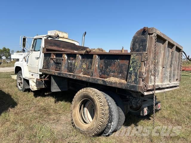 Ford F7000 Bañeras basculantes usadas