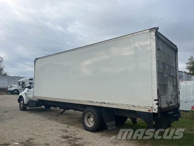 Ford F750 Camiones con caja de remolque