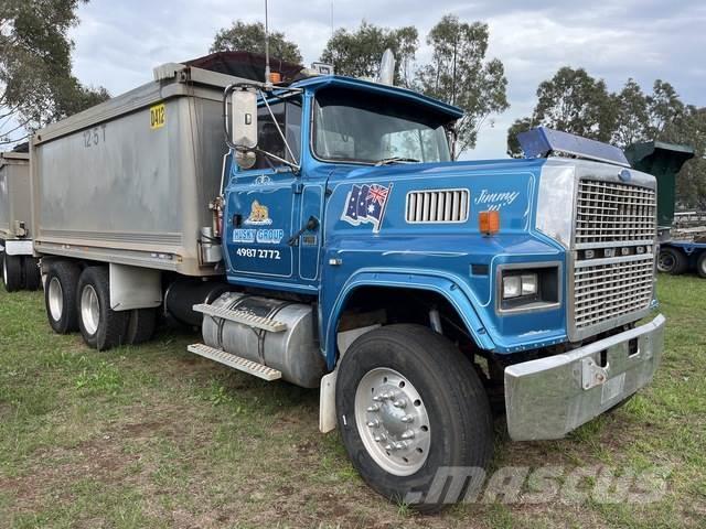 Ford LTL9000 Bañeras basculantes usadas