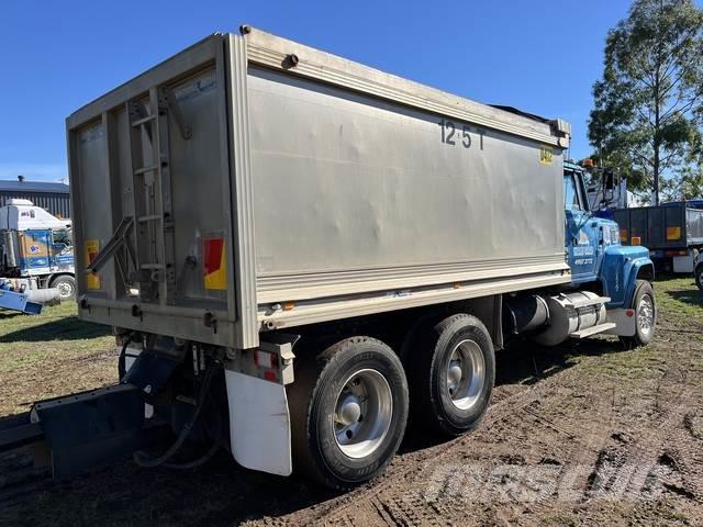 Ford LTL9000 Bañeras basculantes usadas