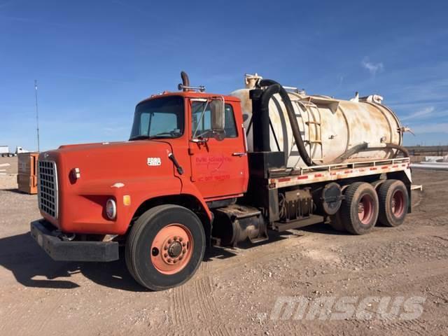 Ford LTS9000 Camiones aspiradores/combi