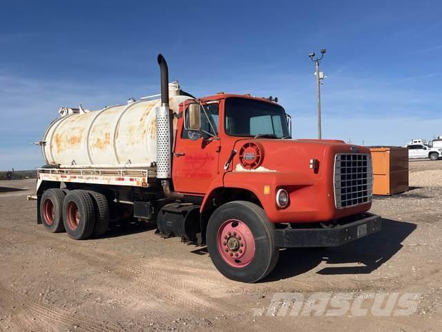 Ford LTS9000 Camiones aspiradores/combi