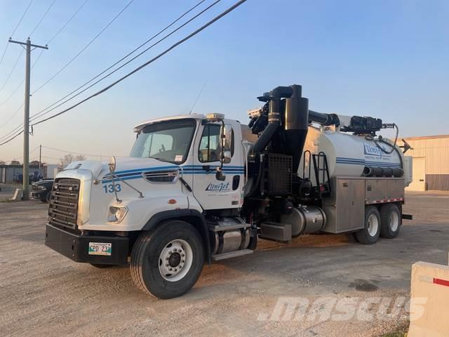 Freightliner 114SD Excavadoras sobre orugas