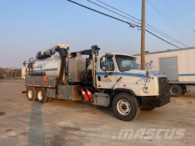 Freightliner 114SD Excavadoras sobre orugas