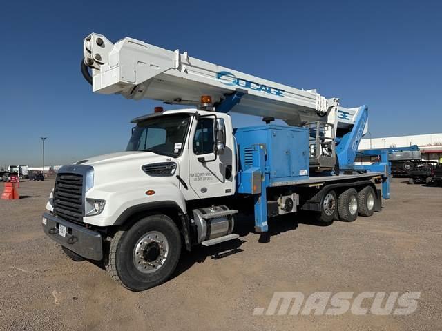 Freightliner 114SD Plataformas sobre camión