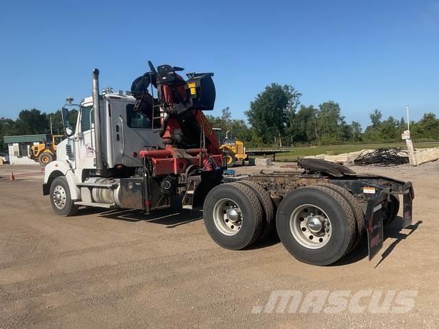 Freightliner 122SD Camiones tractor