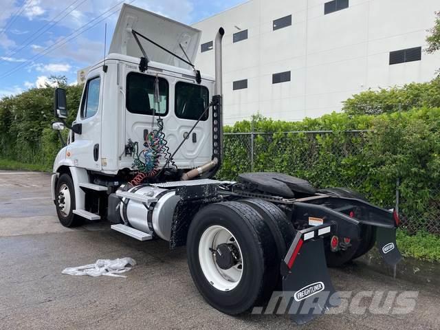 Freightliner Cascadia Camiones tractor