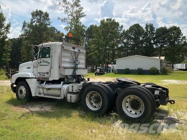 Freightliner FLD120 Camiones tractor