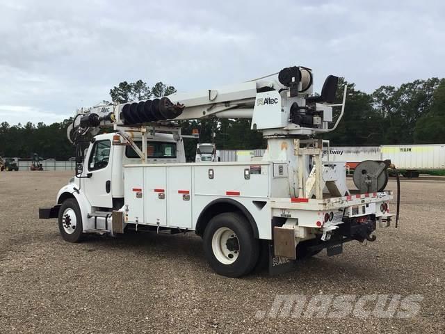 Freightliner M2106 Camiones de perforación móvil