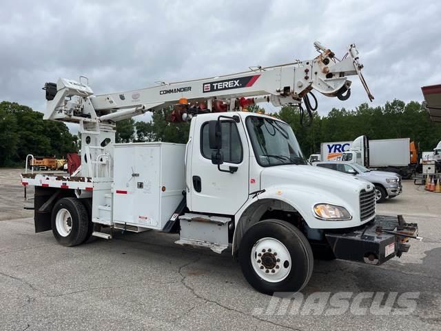 Freightliner M2106 Camiones de perforación móvil